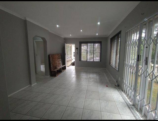 2 BEDROOM PROPERTY TO RENT IN DAWNCLIFFE